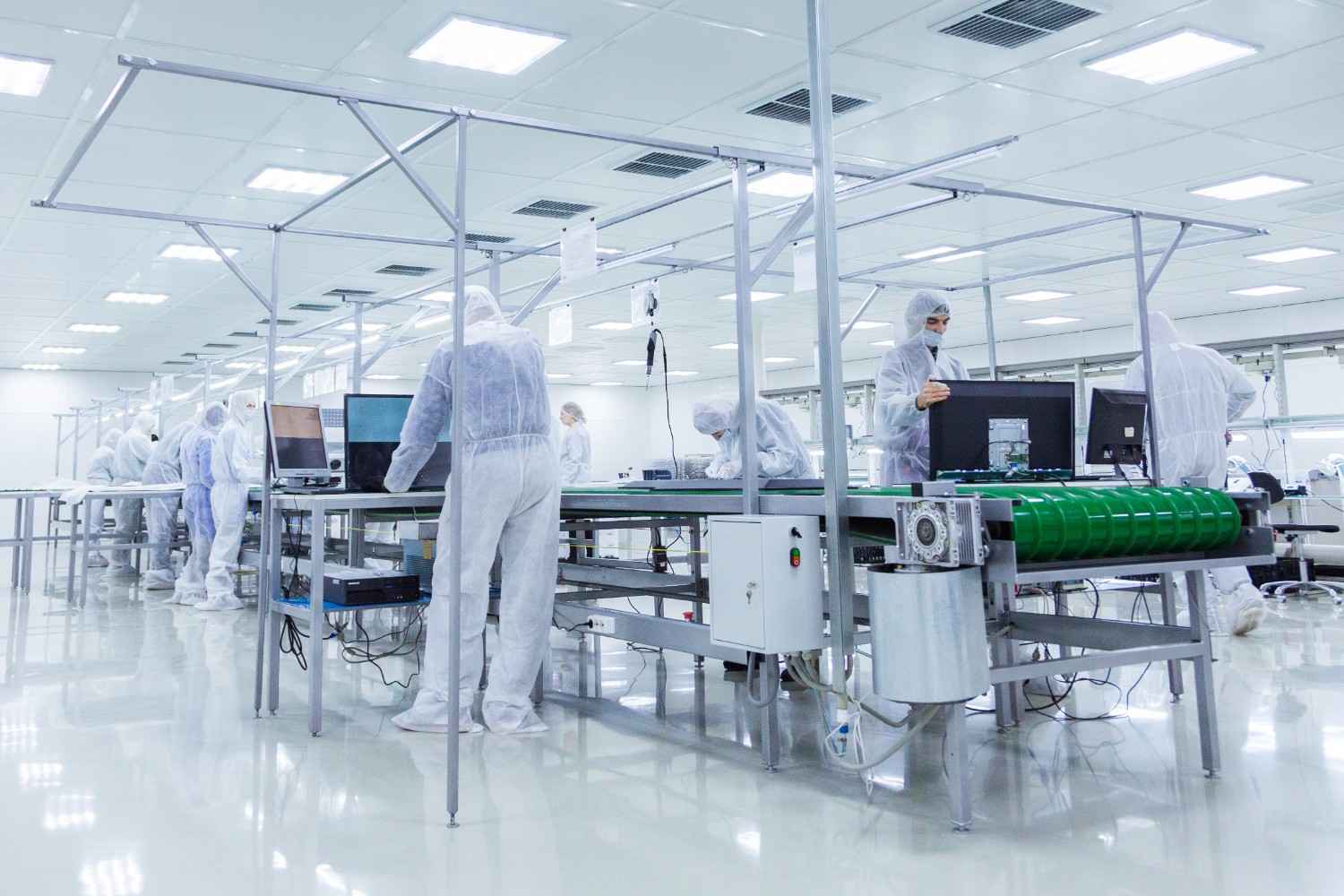 Epoxy vs PU Flooring in Clean Rooms